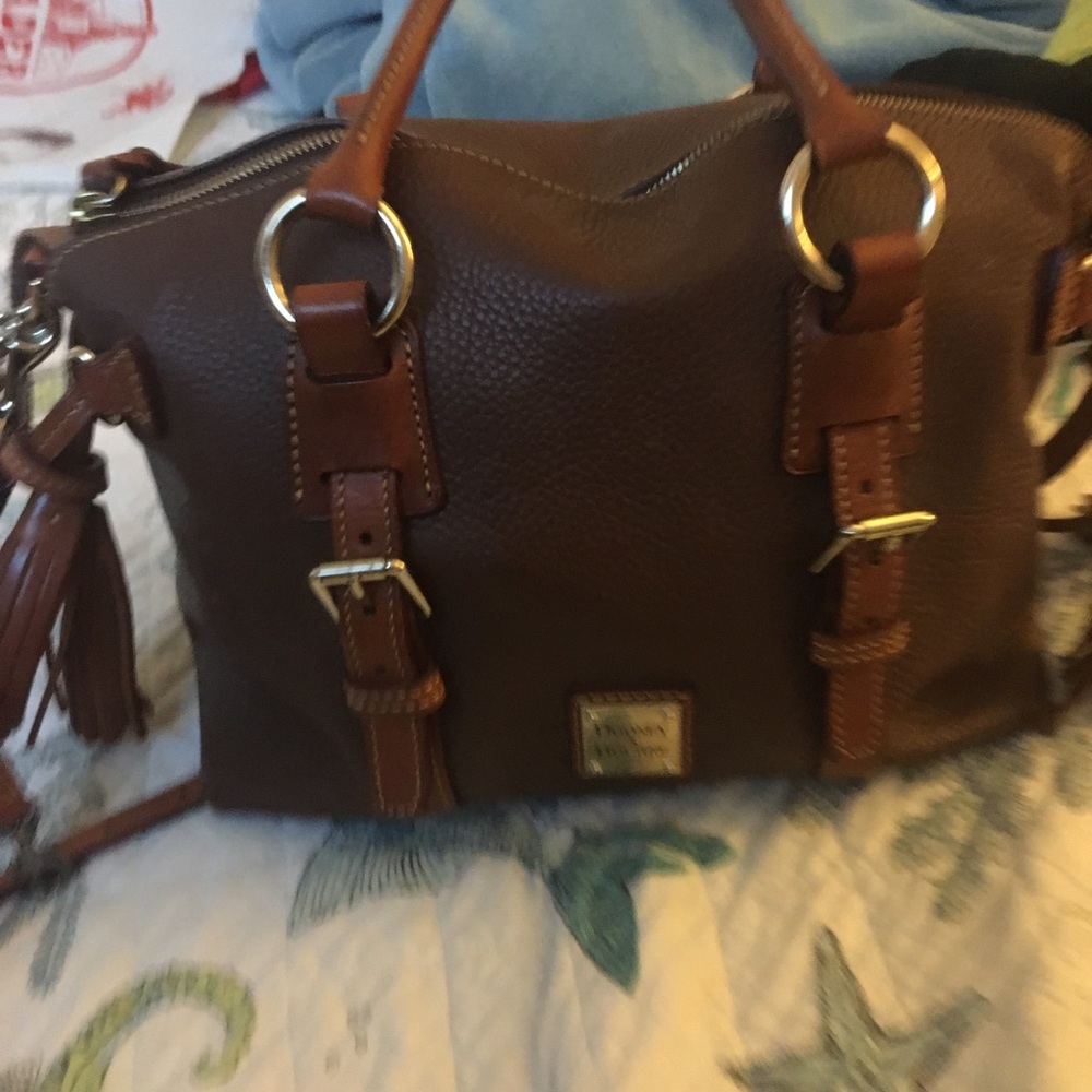 Dooney y bourke❌sold❌ - Picture 5 of 6
